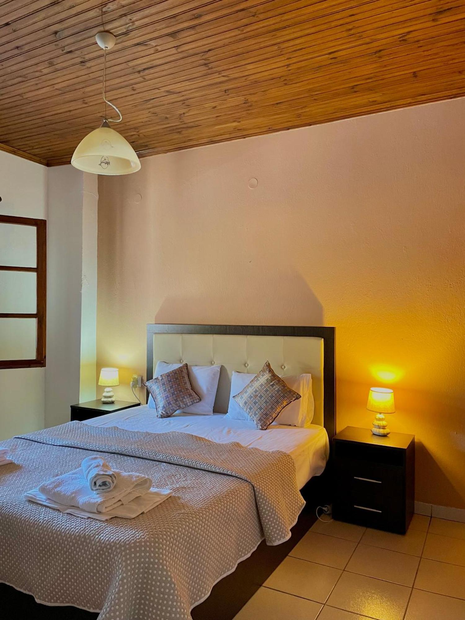 Anna Dani Apartments Vourvourou Eksteriør bilde