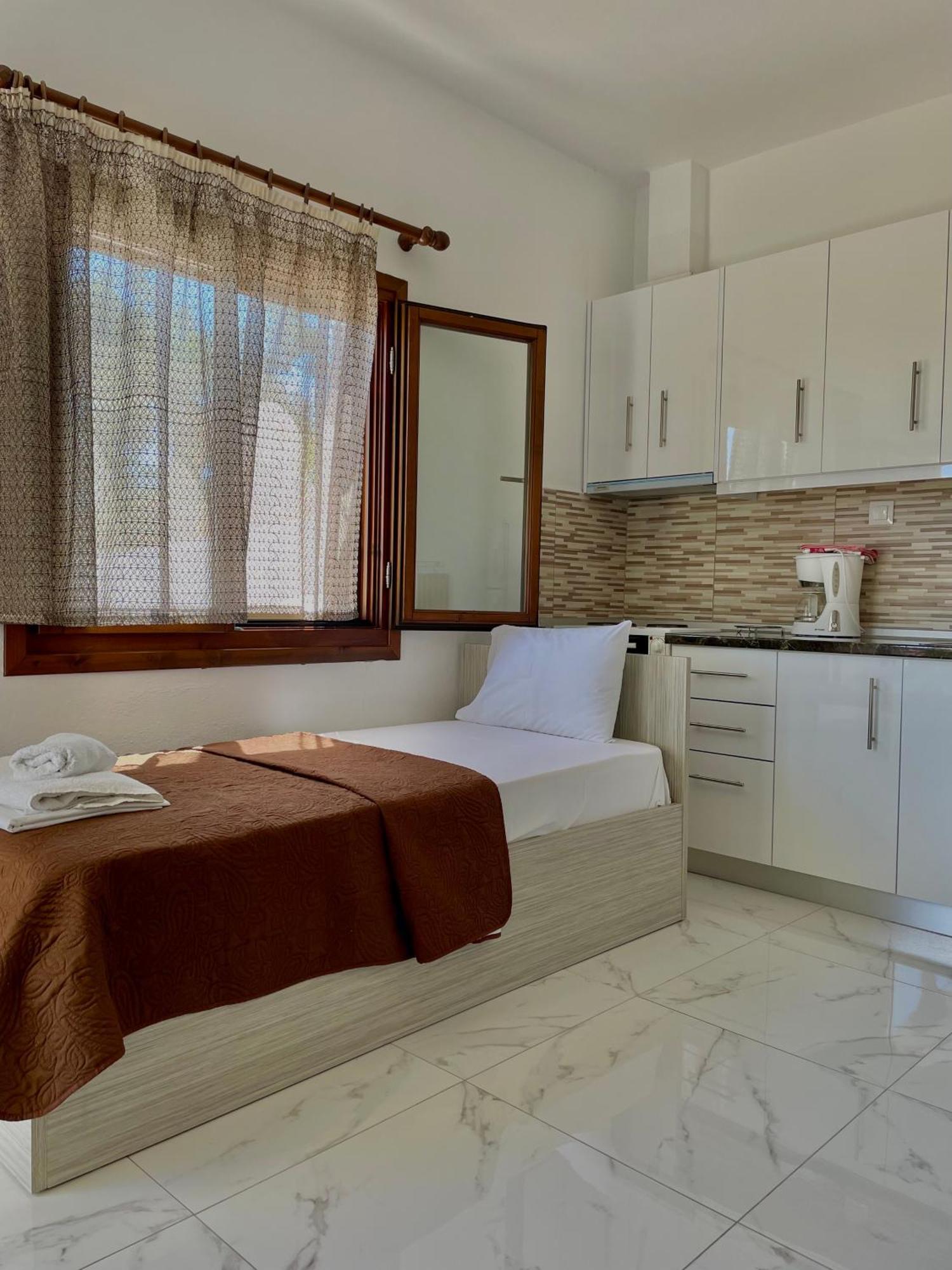 Anna Dani Apartments Vourvourou Eksteriør bilde